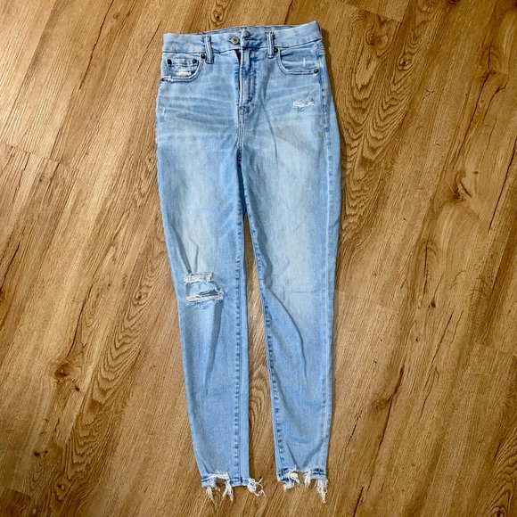 American Eagle Light Wash Distressed Stretch Skinny Jeans - Picture 1 of 9